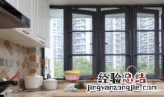 葡萄皮上的白霜是什么 葡萄皮上的白霜是什么可以吃吗