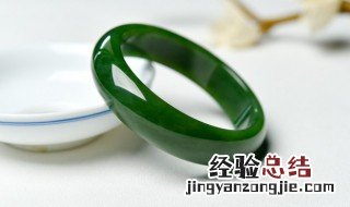 翡翠碧玺玉的区别 翡翠 碧玉 区别