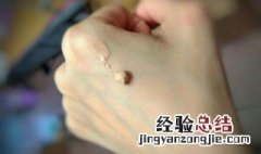 化妆是不是先用隔离霜再用粉底液 洗脸正确步骤隔离霜粉底液正确涂法