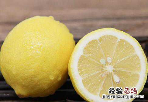 青柠檬与黄柠檬的区别 青柠檬与黄柠檬的区别图片