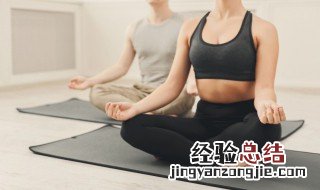 盘腿坐着的功效与作用 盘腿坐着的功效与作用打坐