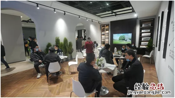 圣象携多品类匠心之作惊艳上海建博会 诠释健康家居理念