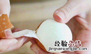 剥鸡蛋的正确步骤口诀 剥鸡蛋的剥怎么写