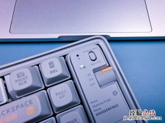 洛斐蓝牙键盘怎么连接电脑