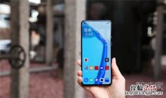 一加9是曲面屏吗