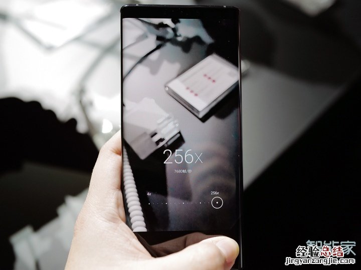 华为mate30pro是怎么实现7680帧超级慢动作的