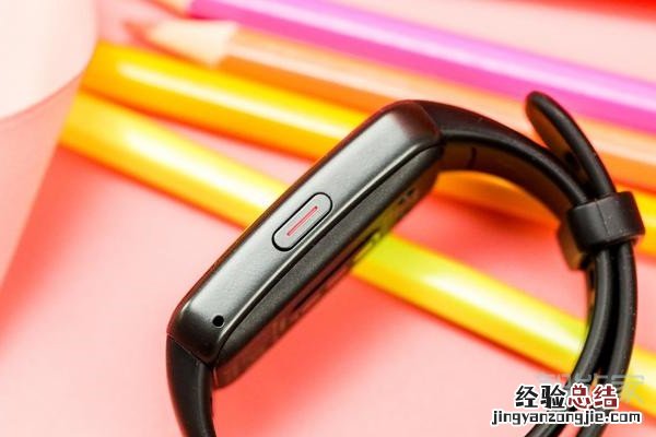 荣耀手环6有独立按键吗