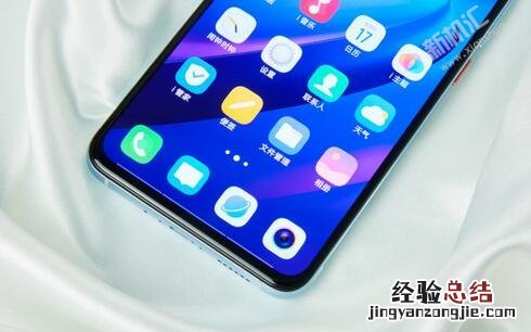 iQOO羽光白配色怎么样好看吗 真机体验图赏