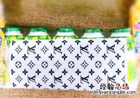 秋天的第一个包包是什么梗?秋天的第一个包包图片说说大全