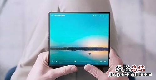 华为5G折叠屏手机Mate X详细参数配置 外挂颜色设计图