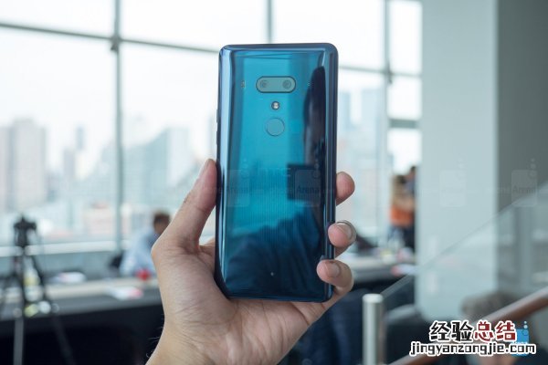 HTC U12+真机上手图赏:看起来相当漂亮
