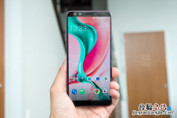 HTC U12+真机上手图赏:看起来相当漂亮