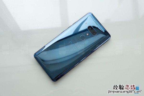 HTC U12+真机上手图赏:看起来相当漂亮