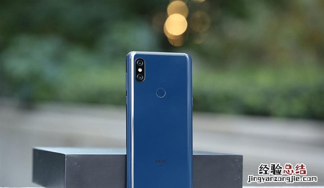 小米MIX 3宝石蓝开箱图赏：磁动力滑盖手感好！