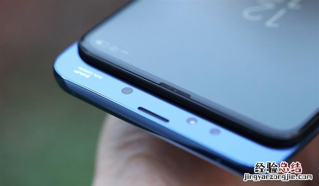 小米MIX 3宝石蓝开箱图赏：磁动力滑盖手感好！