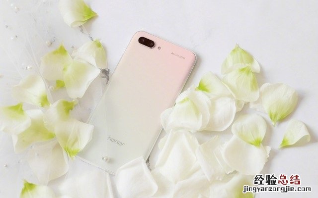 荣耀10GT铃兰白图赏 外观简洁大方