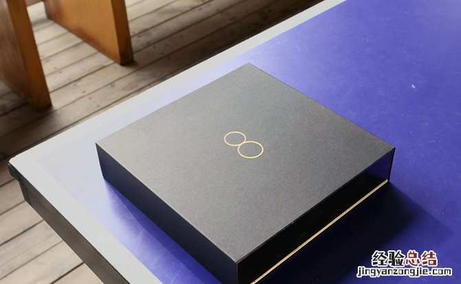 小米8透明探索版开箱图赏 全球首款压感屏幕指纹识别