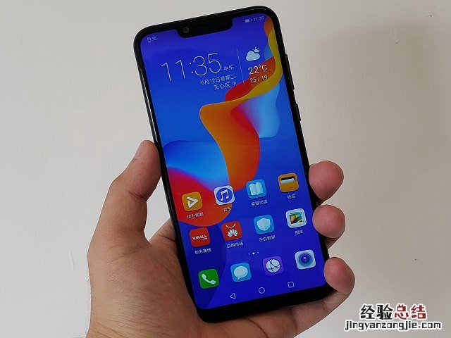 小米8SE和荣耀Play对比图赏 外观哪个好看?