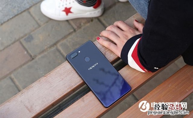 OPPO R15怎么装卡?OPPO R15 SIM卡安装教程
