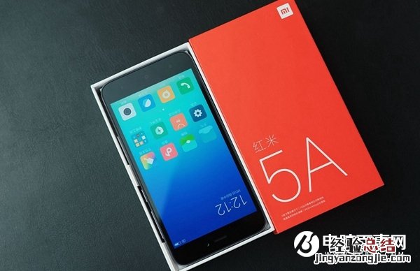 红米5A怎么装卡/插卡 红米5A SIM卡安装教程