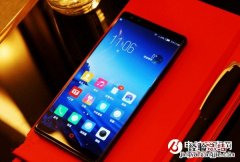 努比亚Z17S怎么装卡/插卡 努比亚Z17S SIM卡安装教程