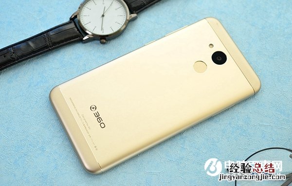 360手机vizza怎么装卡/插卡 360手机vizza SIM卡安装教程