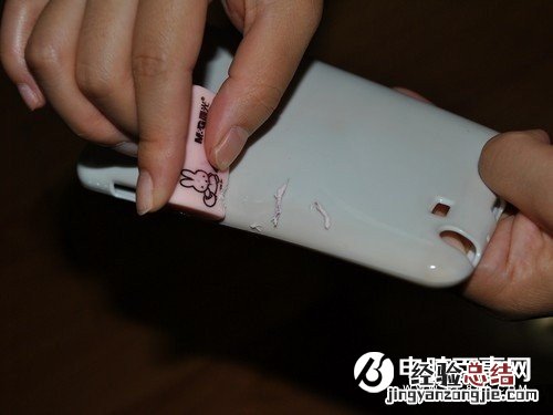 手机壳发黄用什么能洗白?一招帮你清洗如初!