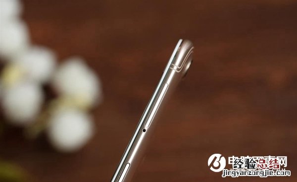 OPPO R11怎么装卡?OPPO R11 SIM卡安装教程