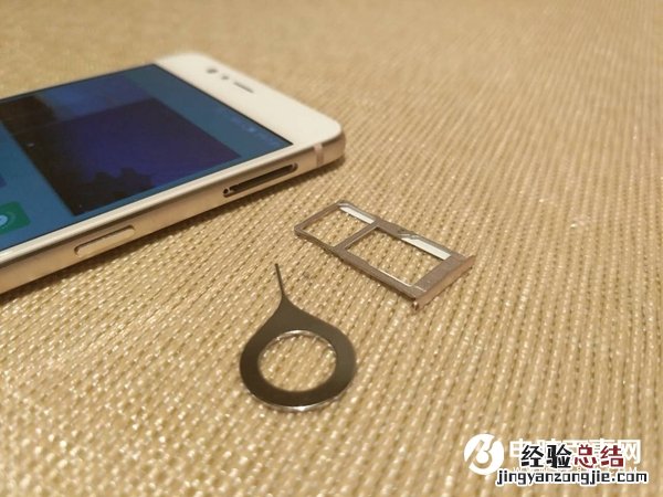 nubia M2怎么插卡/装卡 努比亚M2 SIM卡安装教程