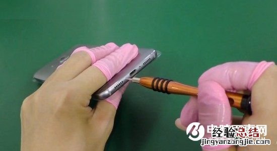 华为G9 Plus后盖怎么打开?华为G9 Plus后盖拆卸方法