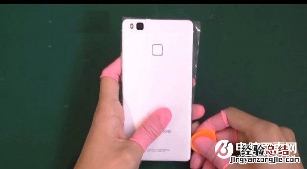 华为G9青春版后盖怎么打开 能换吗?华为G9青春版后盖打开方法