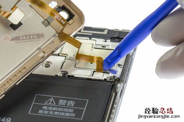 小米Max后盖怎么打开?小米Max拆卸后盖换电池教程